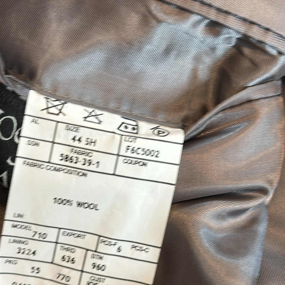 EUC Jos A Bank gray and black check sportcoat size 44 short - Picture 9 of 9